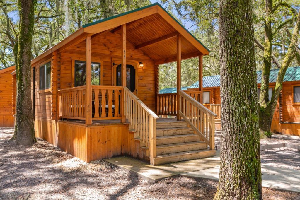 Campsite Happy Travelers Rv