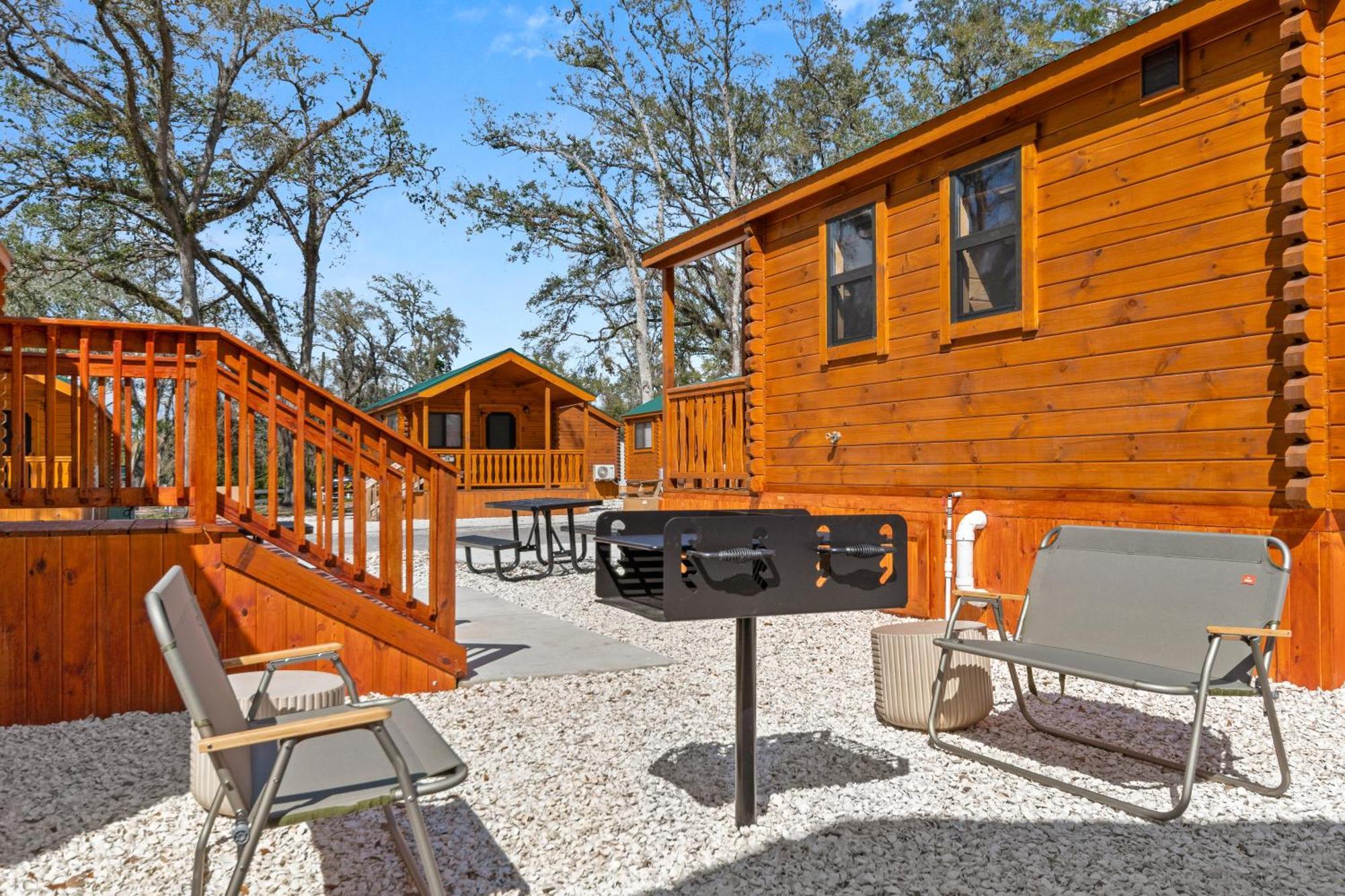 Happy Travelers Rv Campsite Thonotosassa