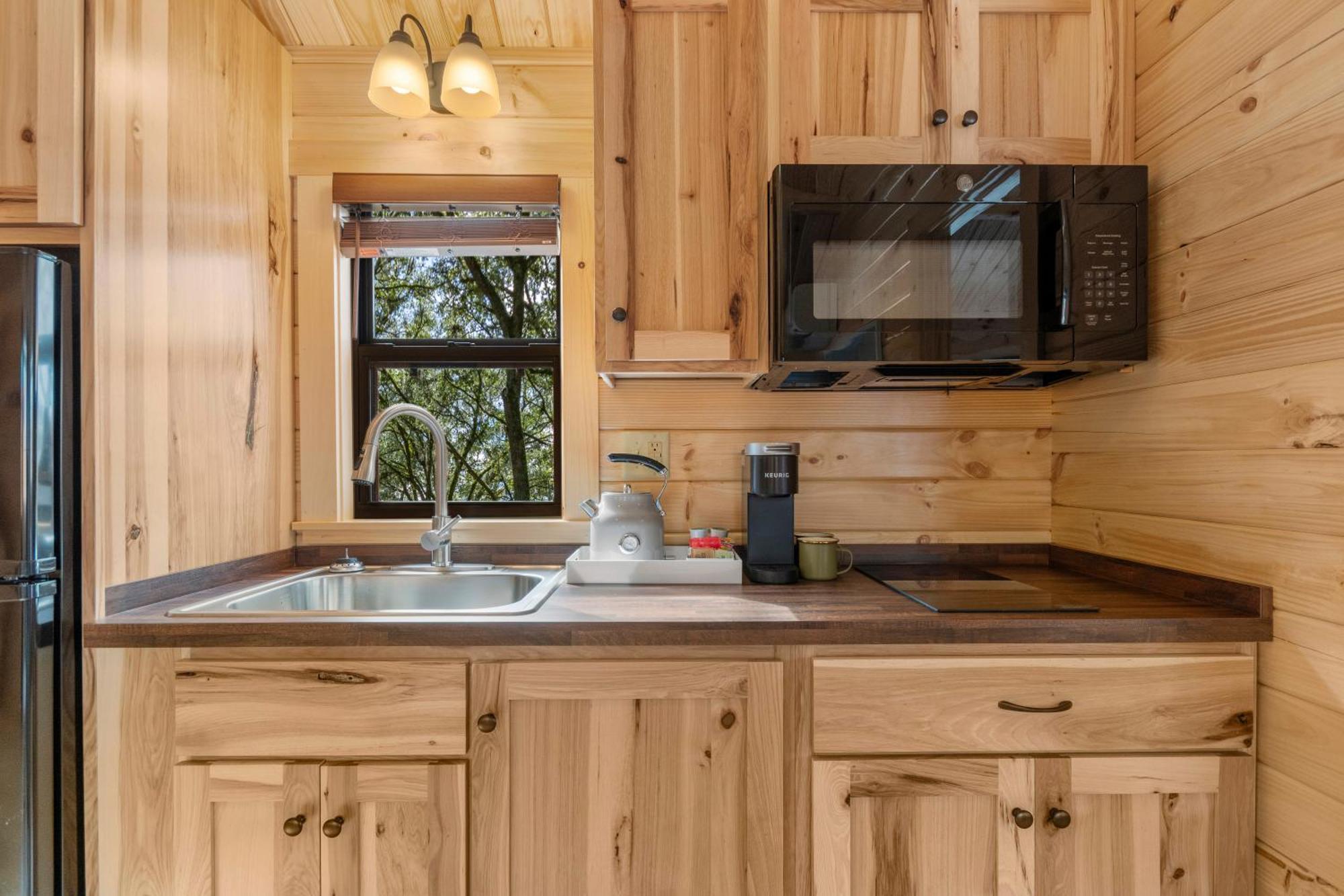 Campsite Happy Travelers Rv